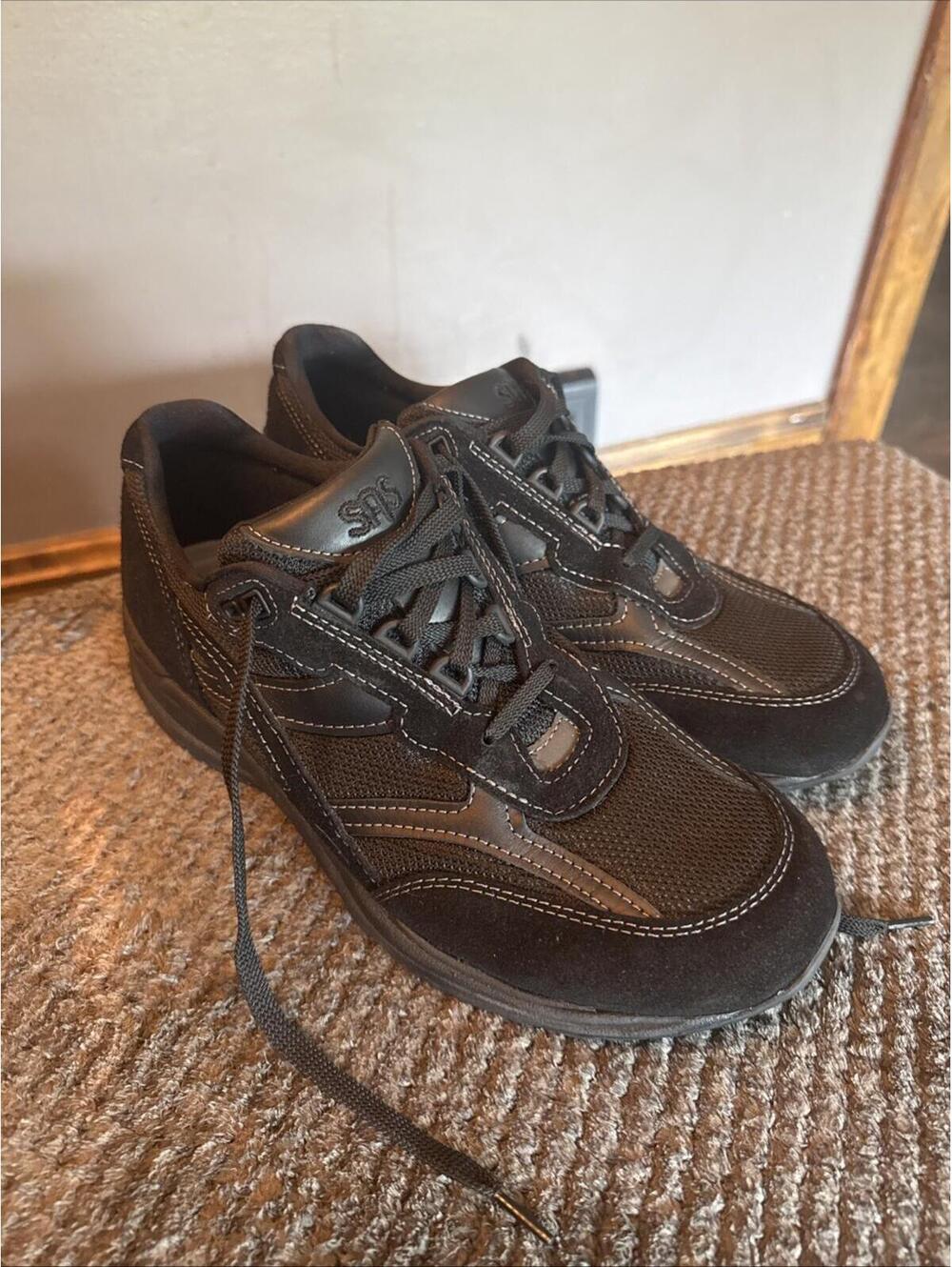 SAS Journey Sneakers Mens 9.5 M Black Excellent Walking Shoes Mesh Suede USA